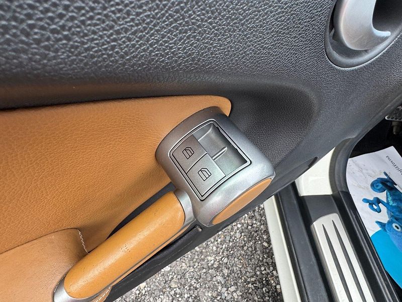 Mercedes-Benz SLK (2010) 3.0 AUTOMAT - fotka 22 z 29