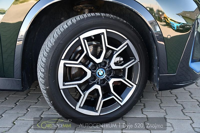 BMW iX1 xDrive30 X-LINE H/K HUD TAŽNÉ - fotka 48 z 54