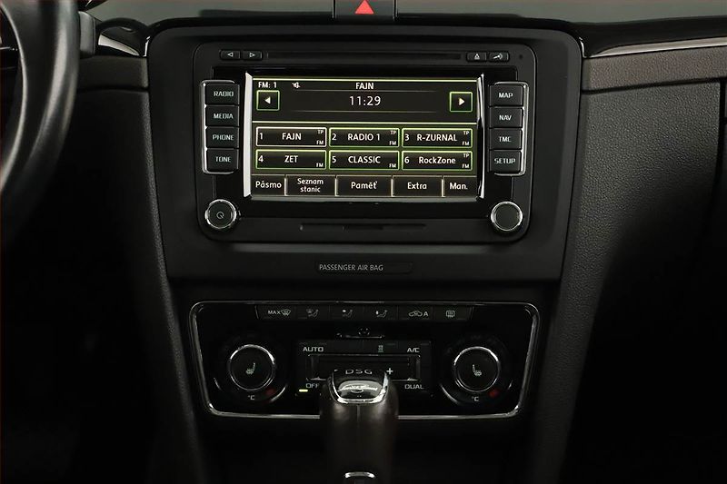 Škoda Superb (2014) Laurin&Klement 2.0 TDI, 4X4 - fotka 13 z 17