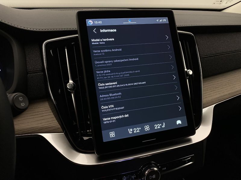 Volvo XC90 (2026) T8 AWD Plug-in BRIGHT PLUS 7m - fotka 66 z 72