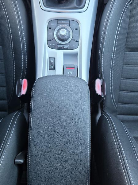 Renault Laguna 2.0dCi 150PS*DYNAMIQUE*2xSADA* - fotka 16 z 40