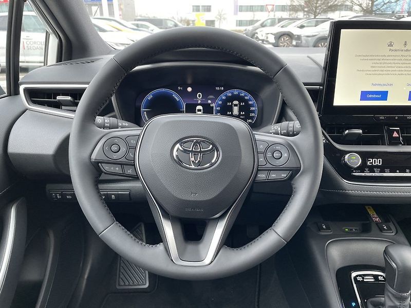 Toyota Corolla 1.8HEV ComfortTech odběr ihned - fotka 15 z 30