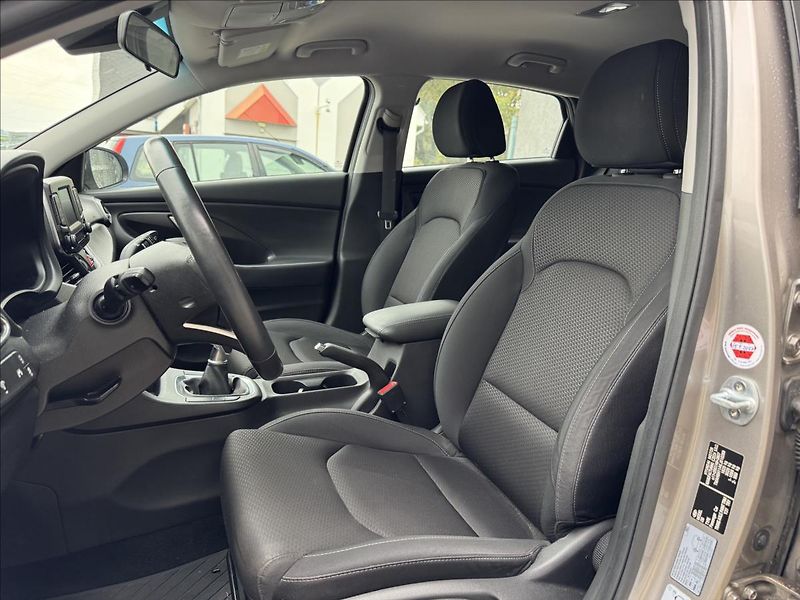 Hyundai i30 1,0 T-GDI Comfort - fotka 7 z 15