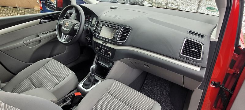 Seat Alhambra (2015) 2,0TDi 130kW Style - fotka 15 z 42