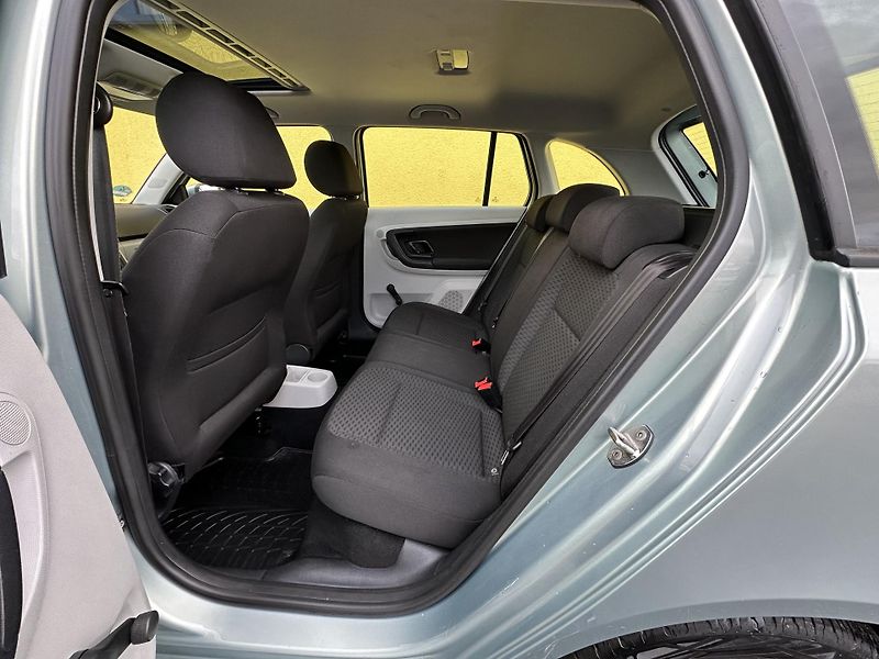 Škoda Fabia (2011) KOMBI 1.2TSI/63kW *KLIMA/TZ*  - fotka 20 z 28