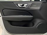 Volvo V60 (2026) B4 PLUS DARK AUT - náhled 21