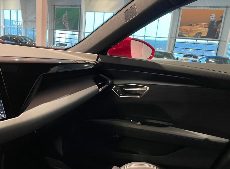 Audi e-tron GT Quattro Kamera Panorama Matrix - fotka 11 z 12