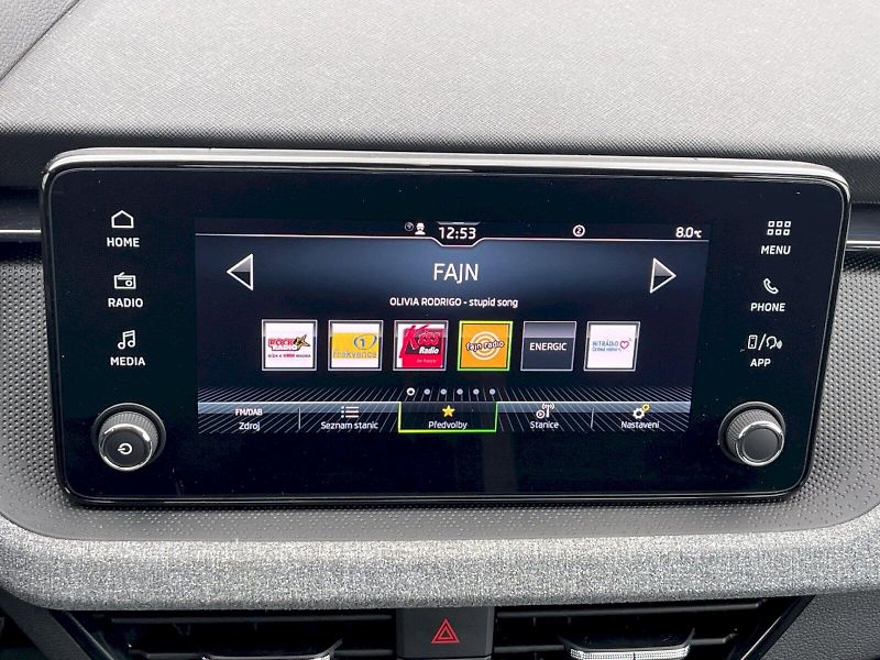 Škoda Scala (2024) 1.0 TSI 85kW Selection - fotka 18 z 34