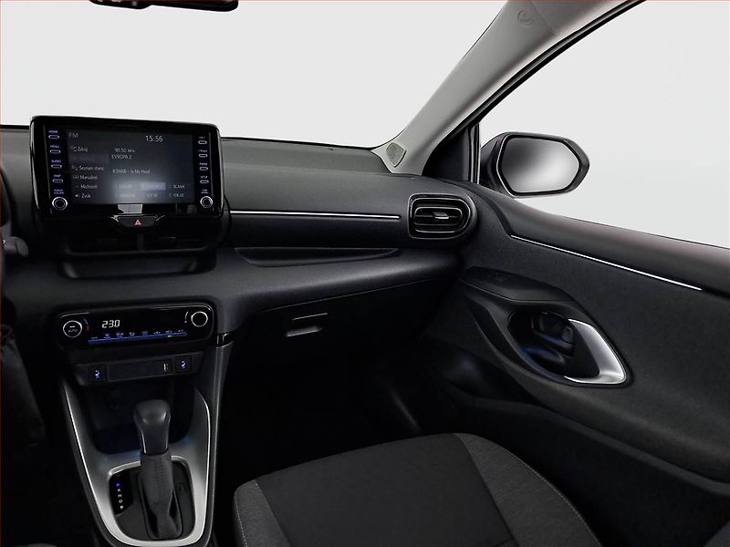 Toyota Yaris (2021) 1.5 VVT-i Hybrid, Automat, ČR - fotka 8 z 17
