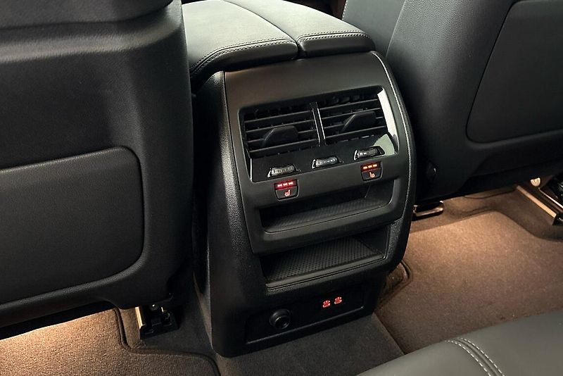 BMW X5 xDrive30d - fotka 24 z 26