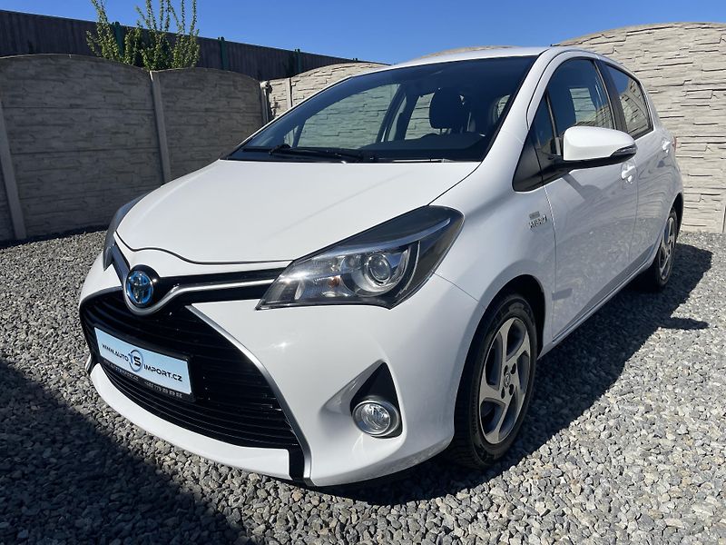 Toyota Yaris 1.5i 16v HYBRID 142TKM TOP 1A! - fotka 7 z 169