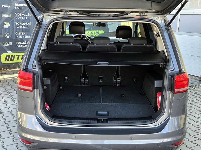 Volkswagen Touran 1,2TSi, 7míst, CEBIA   - fotka 11 z 44