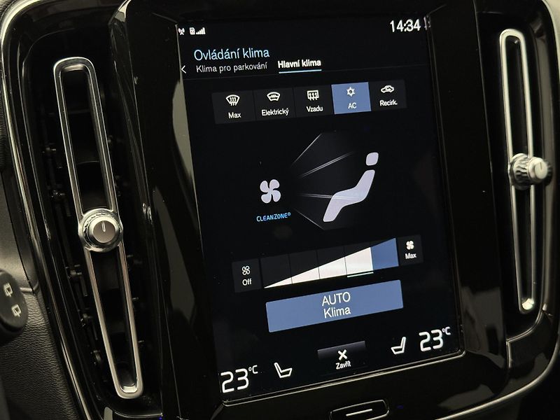 Volvo XC40 T4 RECHARGE ULTIMATE AUT - fotka 43 z 51