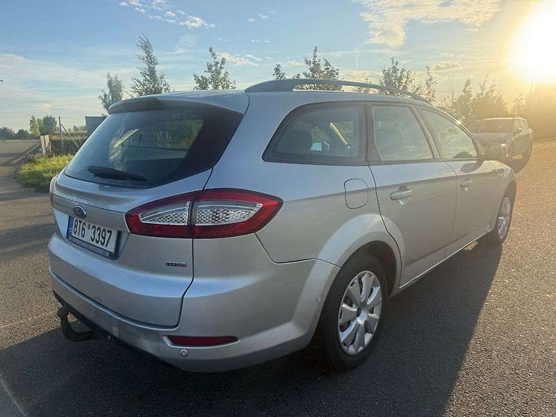Ford Mondeo 2,0 TDI KOMBI TAŽNÉ 2X KOLA - fotka 4 z 13