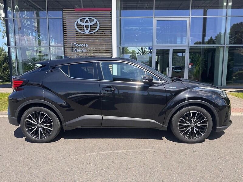 Toyota C-HR 2.0 Executive - fotka 2 z 13