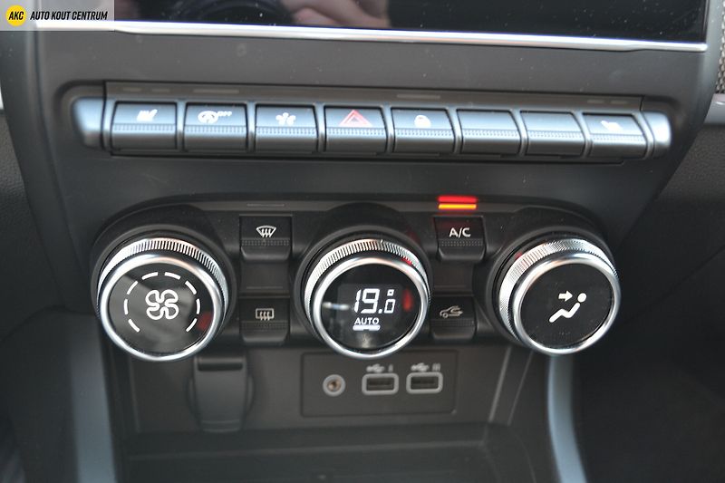 Renault Arkana Techno mild hybrid 140 EDC - fotka 27 z 47