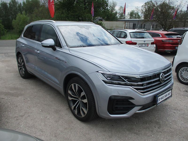 Volkswagen Touareg (2020) R Line 3,0 TDi - fotka 2 z 9