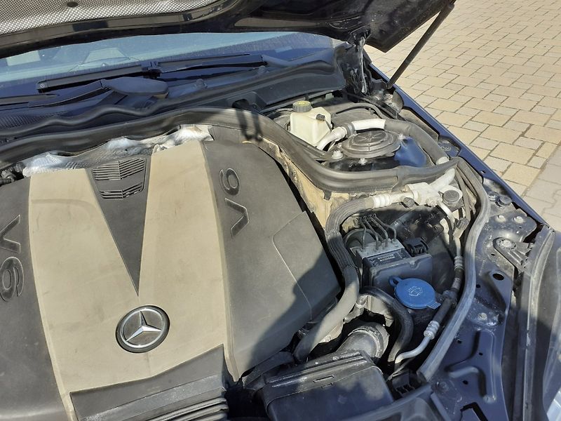 Mercedes-Benz Třídy E (2010) 3.0 6V CDi 4x4 - fotka 28 z 31