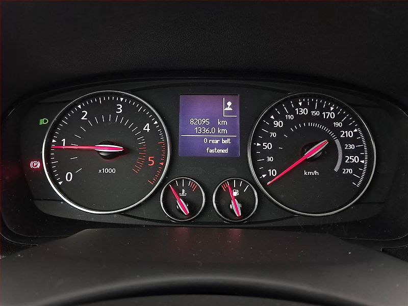 Renault Laguna (2015) 2.0 dCi, Navi, Xenony - fotka 11 z 21
