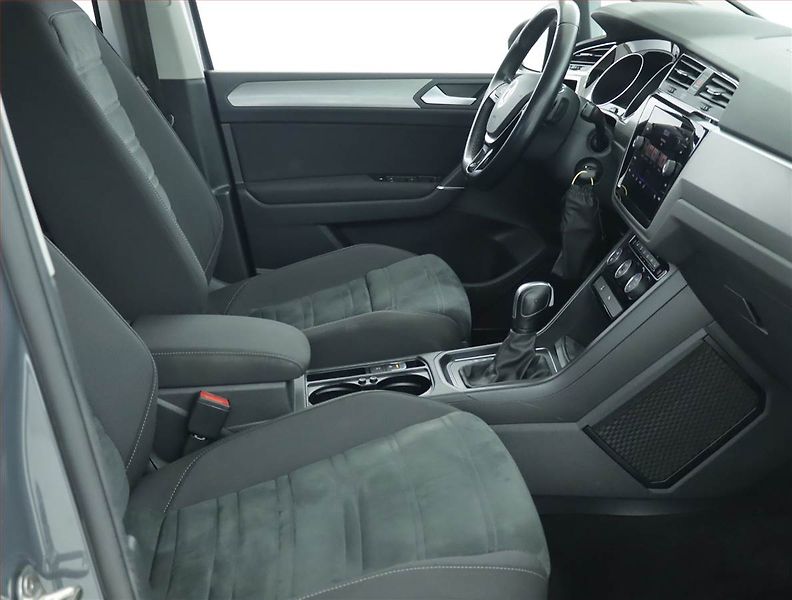 Volkswagen Touran (2022) Comfortline 2.0 TDI, Automat - fotka 9 z 21