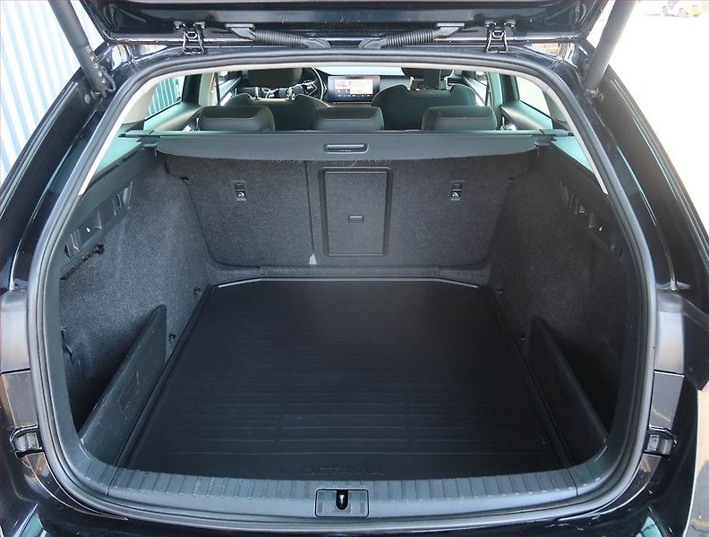 Škoda Octavia (2022) Scout 2.0 TDI - fotka 14 z 25