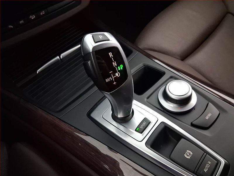 BMW X5 (2009) xDrive35d - fotka 13 z 23