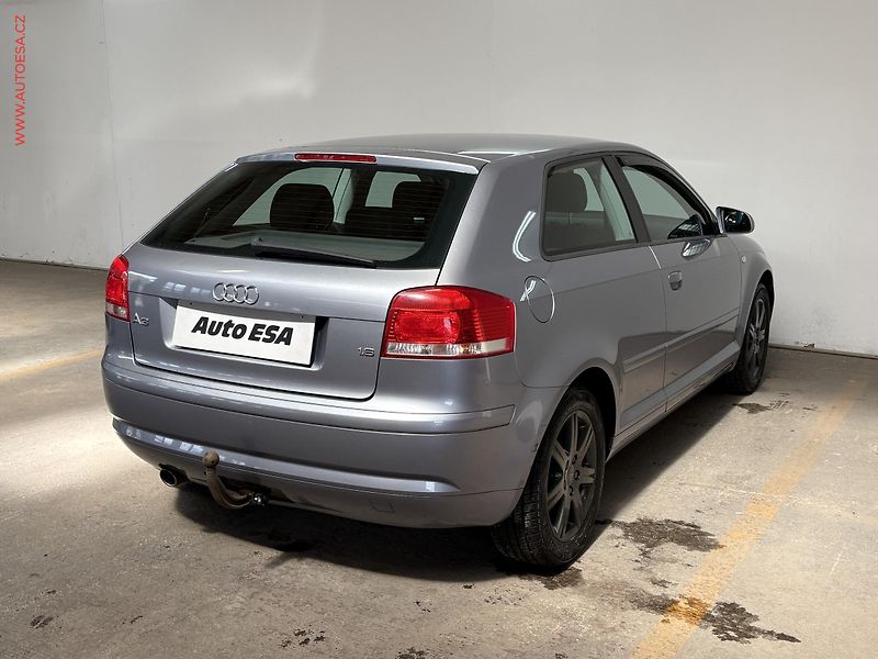 Audi A3 (2004) 1.6i, autoAC - fotka 4 z 13