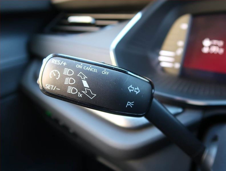 Škoda Octavia (2022) Ambition 2.0 TDI, ČR,1.maj - fotka 19 z 22