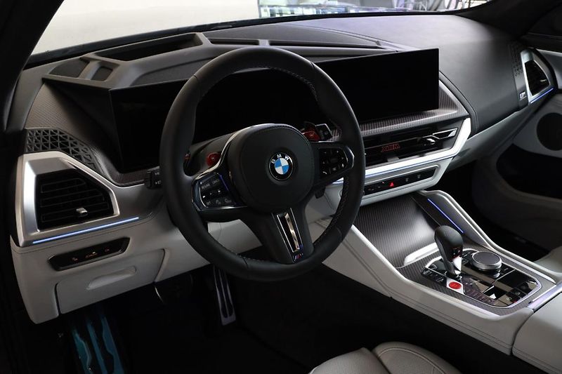 BMW XM Label - fotka 2 z 19