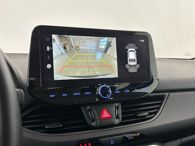 Hyundai i30 Smart DCT - fotka 24 z 26
