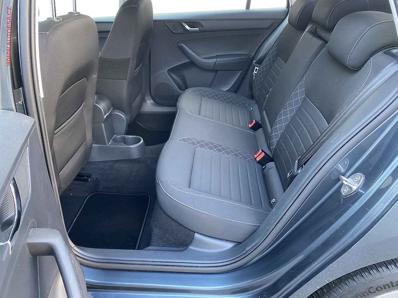 Škoda Rapid (2017) 1.4 TDi, Style, park. čidla - fotka 10 z 16