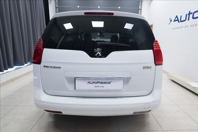 Peugeot 5008 1,6 BlueHDI 7 MÍST NOVÉ V ČR - fotka 5 z 28