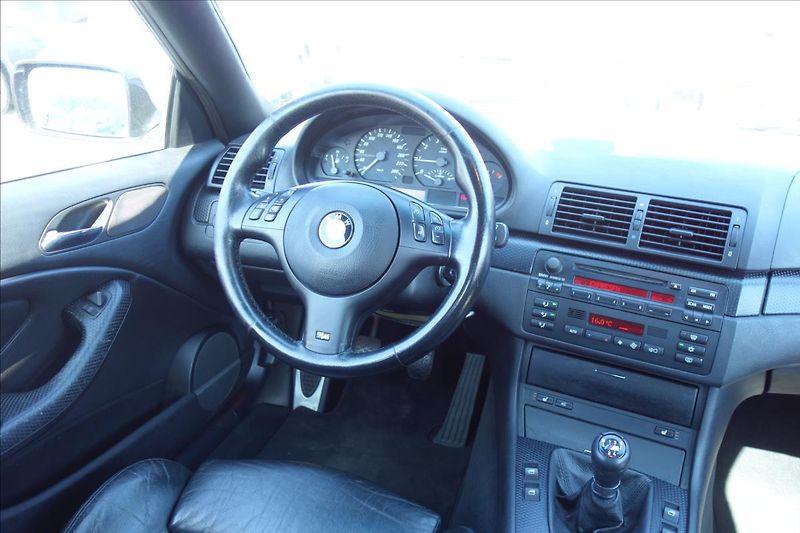 BMW Řada 3 318 Ci, SERVISNÍ KNIHA. - fotka 18 z 35