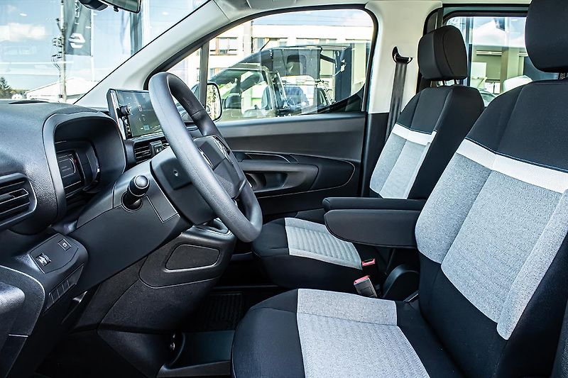 Citroën Berlingo (2026) 1,5 XL PLUS Diesel 130k+KAMERA - fotka 10 z 17