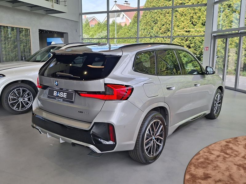BMW X1 xDrive20d M-Sport - fotka 6 z 22