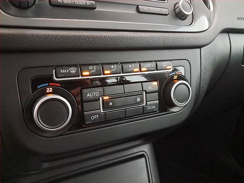 Volkswagen Tiguan (2012) 2.0 TDI, Serv.kniha - fotka 13 z 19