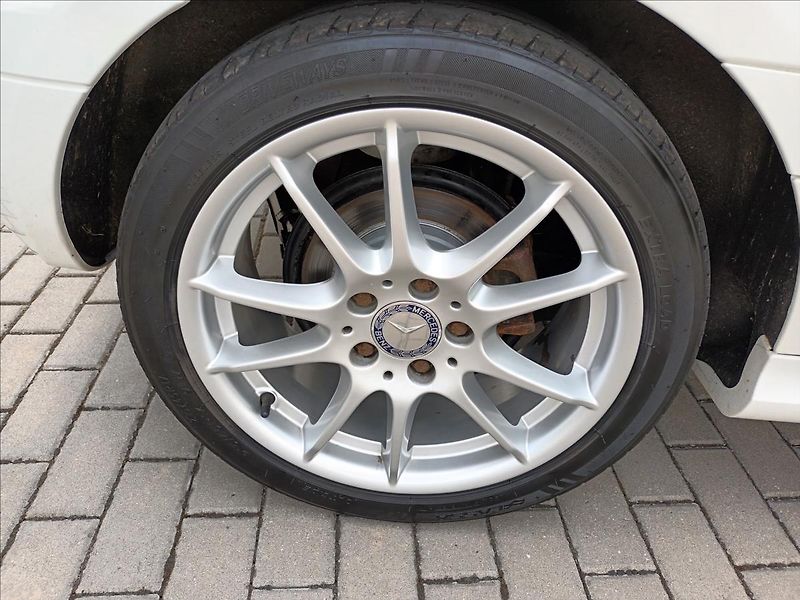 Mercedes-Benz Třídy B 2,0 i,B 200,100kw,TAŽNÉ,VÝHŘEV - fotka 26 z 33
