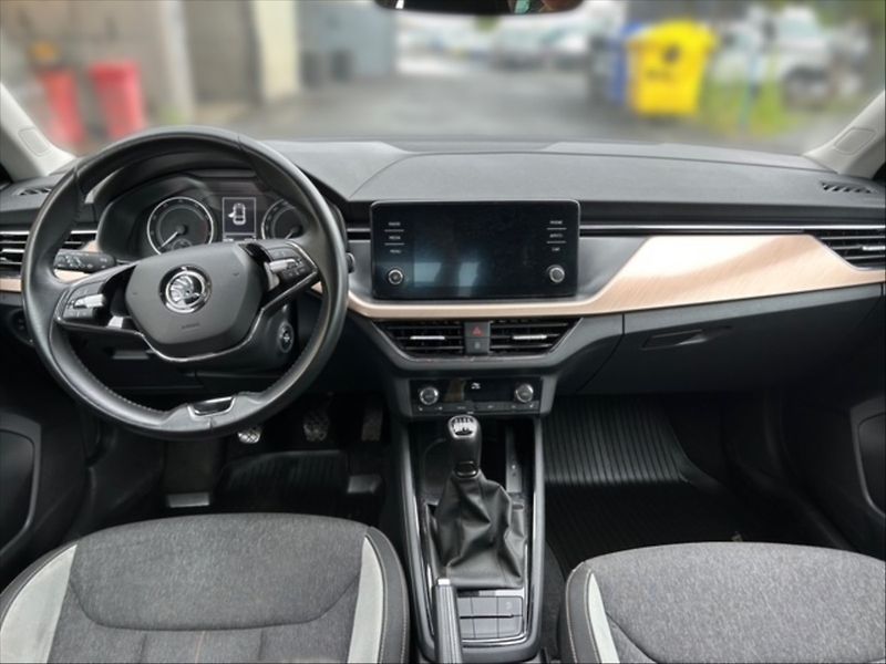 Škoda Scala 1,0 TSI 70 Style - fotka 9 z 11