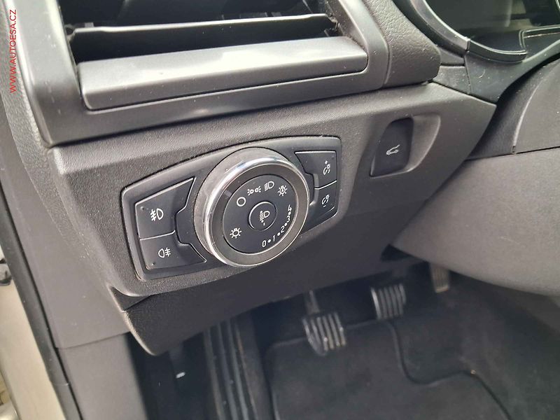 Ford Mondeo (2016) 2.0 TDCi, Titanium, TZ - fotka 14 z 17