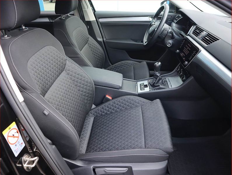 Škoda Superb (2022) Ambition 2.0 TDI, Serv.kniha - fotka 9 z 22