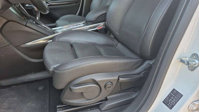 Opel Zafira INNOVATION 2.0 CDTI (125KW/170 - fotka 14 z 47