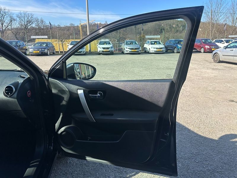 Nissan Qashqai 1.5 dCi Tempomat/ESP/1MAJ - fotka 21 z 30
