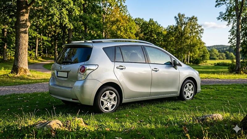 Toyota Verso 1.6 97 kw  Rezervace - fotka 23 z 27