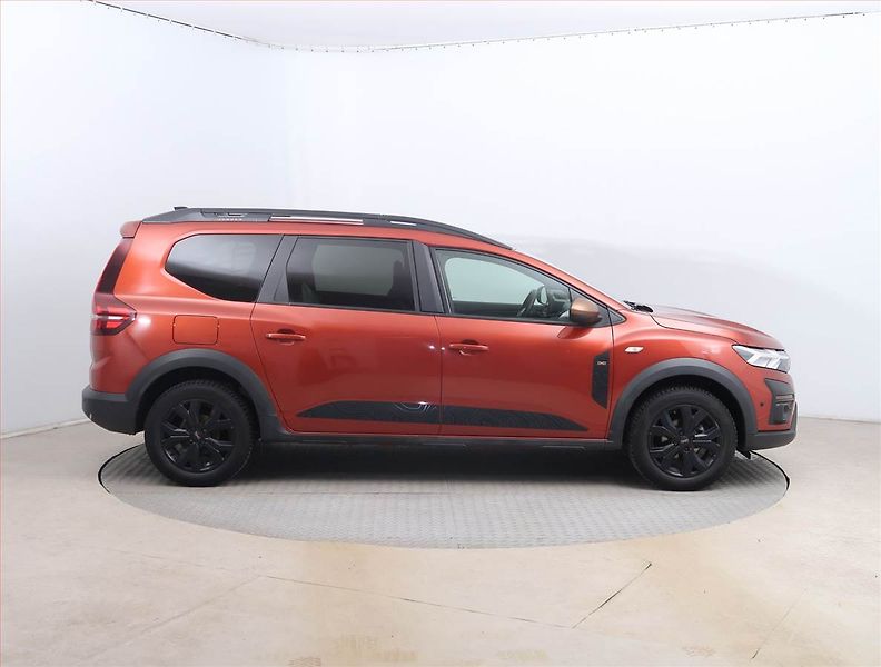 Dacia Jogger (2024) 1.0 TCe, LPG, ČR,1.maj - fotka 6 z 14