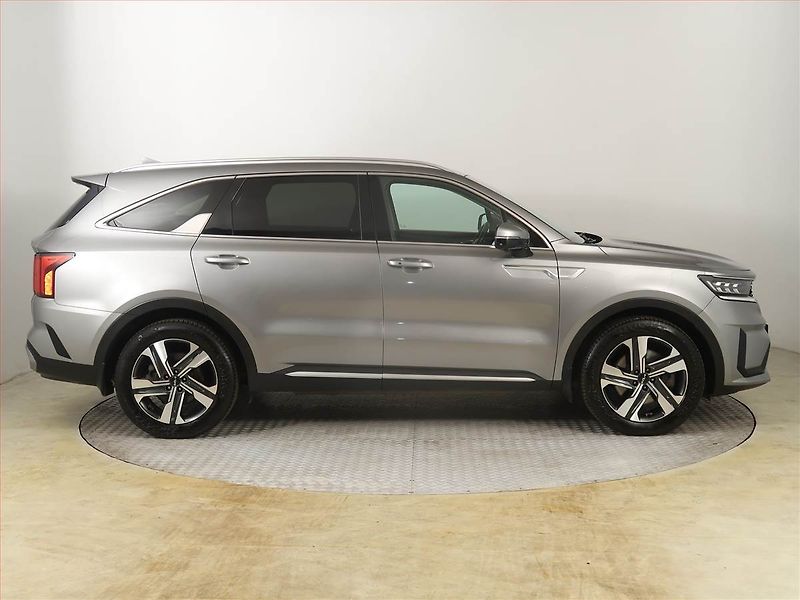 Kia Sorento (2022) 2.2 CRDi - fotka 6 z 31