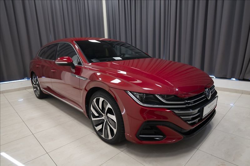 Volkswagen Arteon 2,0 TDI DSG R-LINE 1. MAJ ČR - fotka 3 z 36