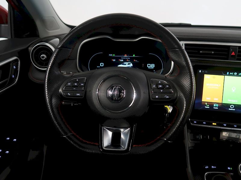 MG ZS (2022) EMOTION 1.5VTi-Tech 77KW - fotka 16 z 33