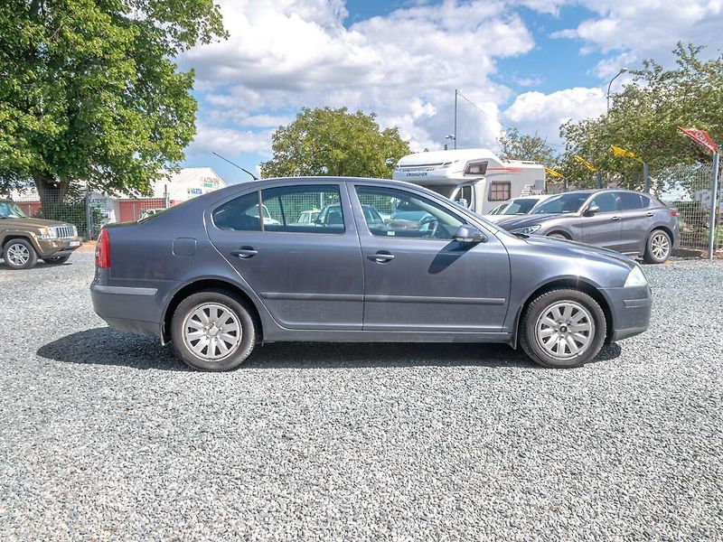 Škoda Octavia (2008) ČR 2.0TDI 103KW man – DIGI - fotka 4 z 37