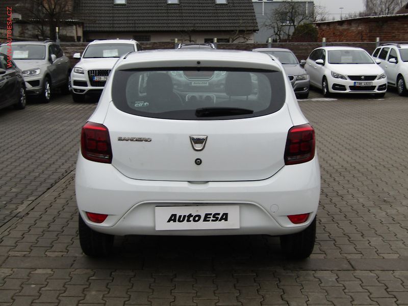 Dacia Sandero (2019) 1.0 SCe, ČR, AC, STK1/28 - fotka 5 z 13