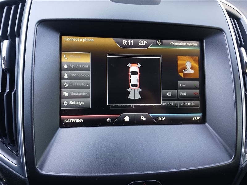 Ford S-MAX 2,0 Titanium 110 kW PowerShift - fotka 31 z 39
